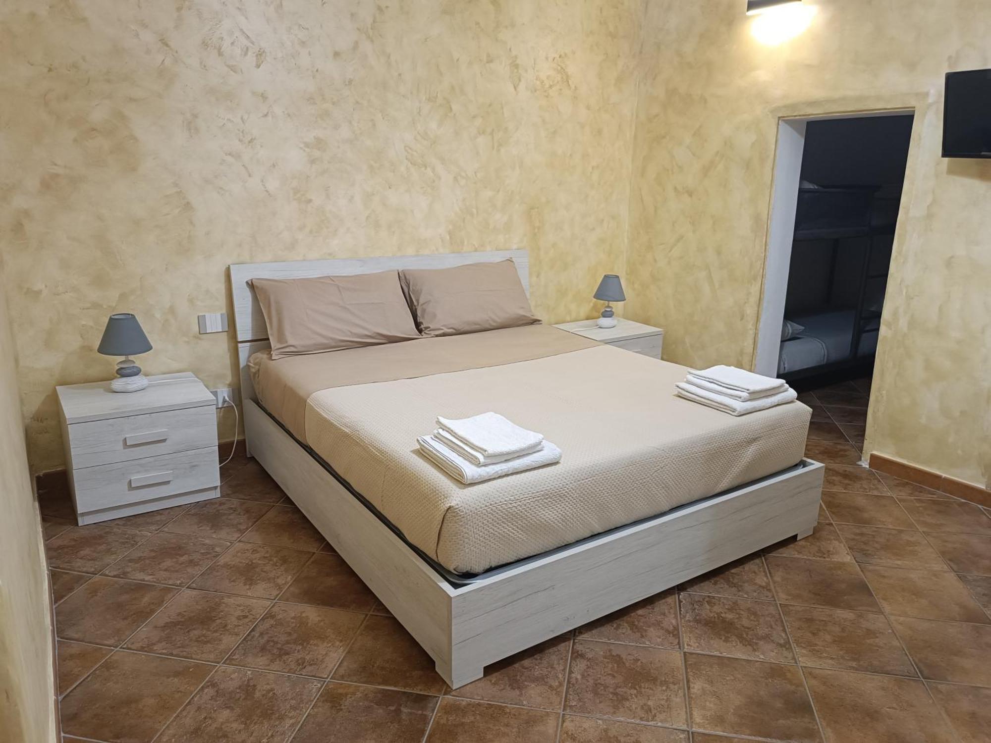 Amor Di Casa Trani Bagian luar foto